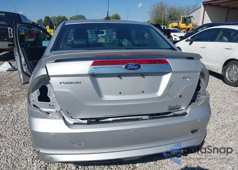 2010 Ford Fusion Sel z USA, uszkodzony, nr VIN 3FAHP0JA9AR323007